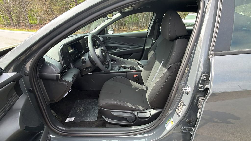 New 2026 Hyundai Elantra Sport image 9