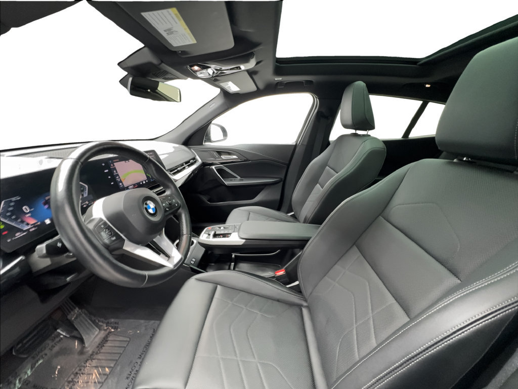 Used 2025 BMW X2 xDrive28i AWD/4WD image 21