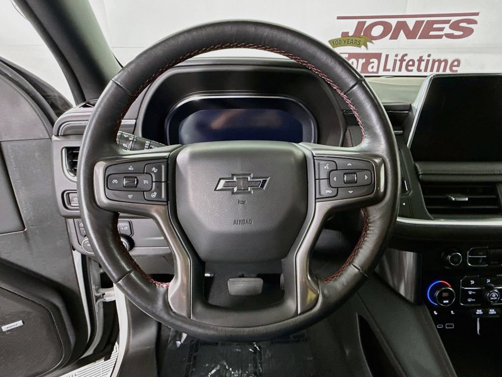 Used 2022 Chevrolet Suburban RST w/ Luxury Package AWD/4WD image 21