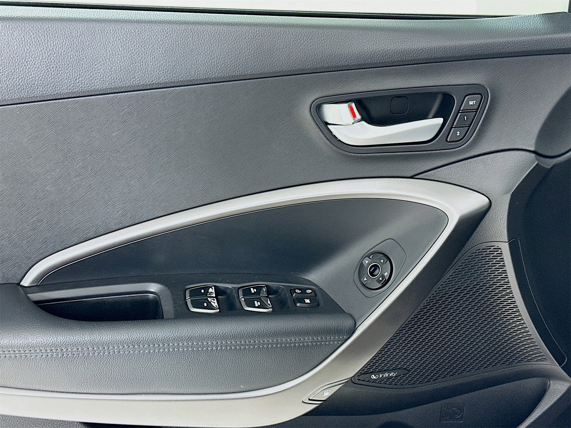 Used 2017 Hyundai Santa Fe Sport w/ 2.0T Ultimate Tech Package 05 image 19