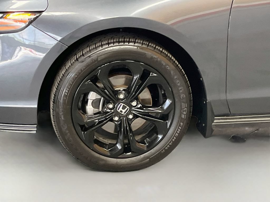 Used 2025 Honda Accord SE image 30