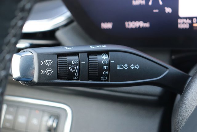 Used 2025 Buick Enclave Sport Touring image 25