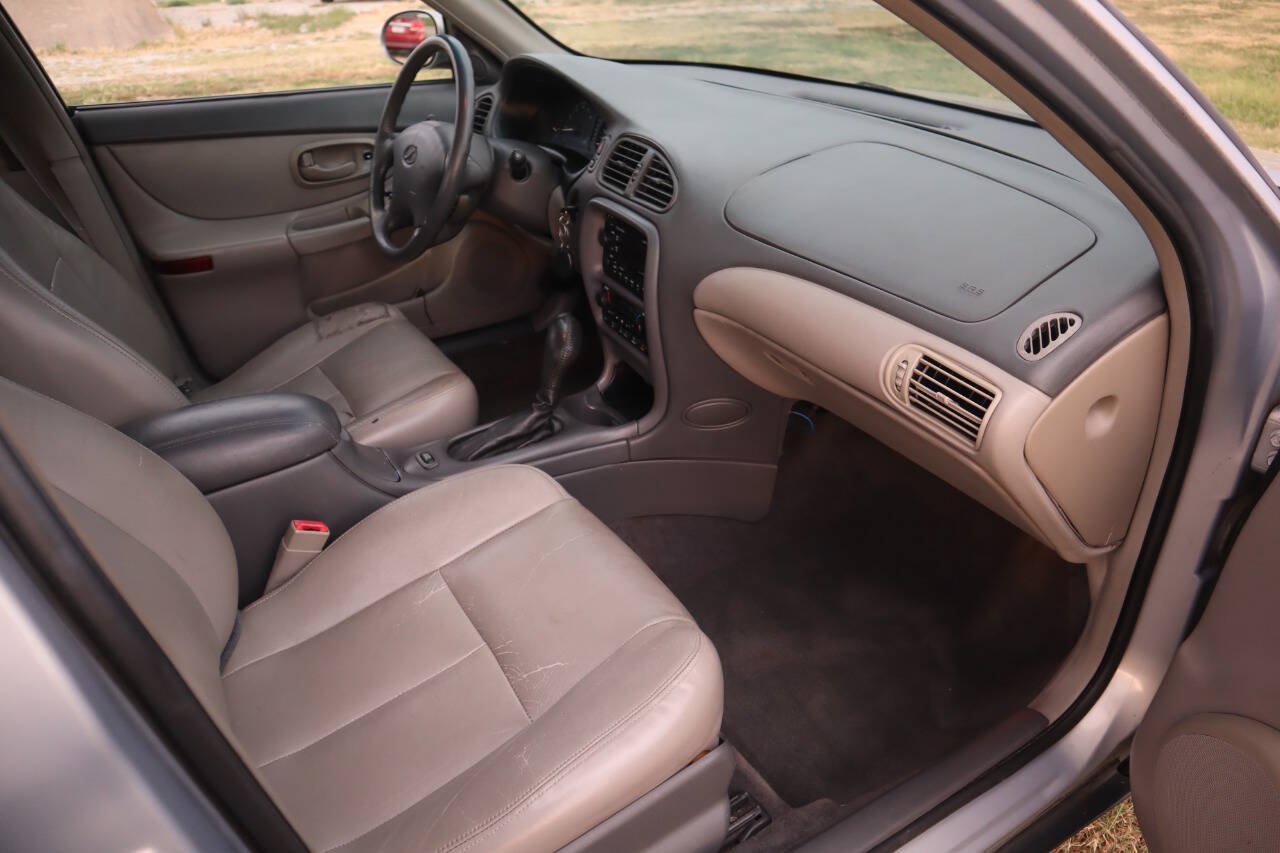 Used 1998 Oldsmobile Intrigue GL FWD image 26