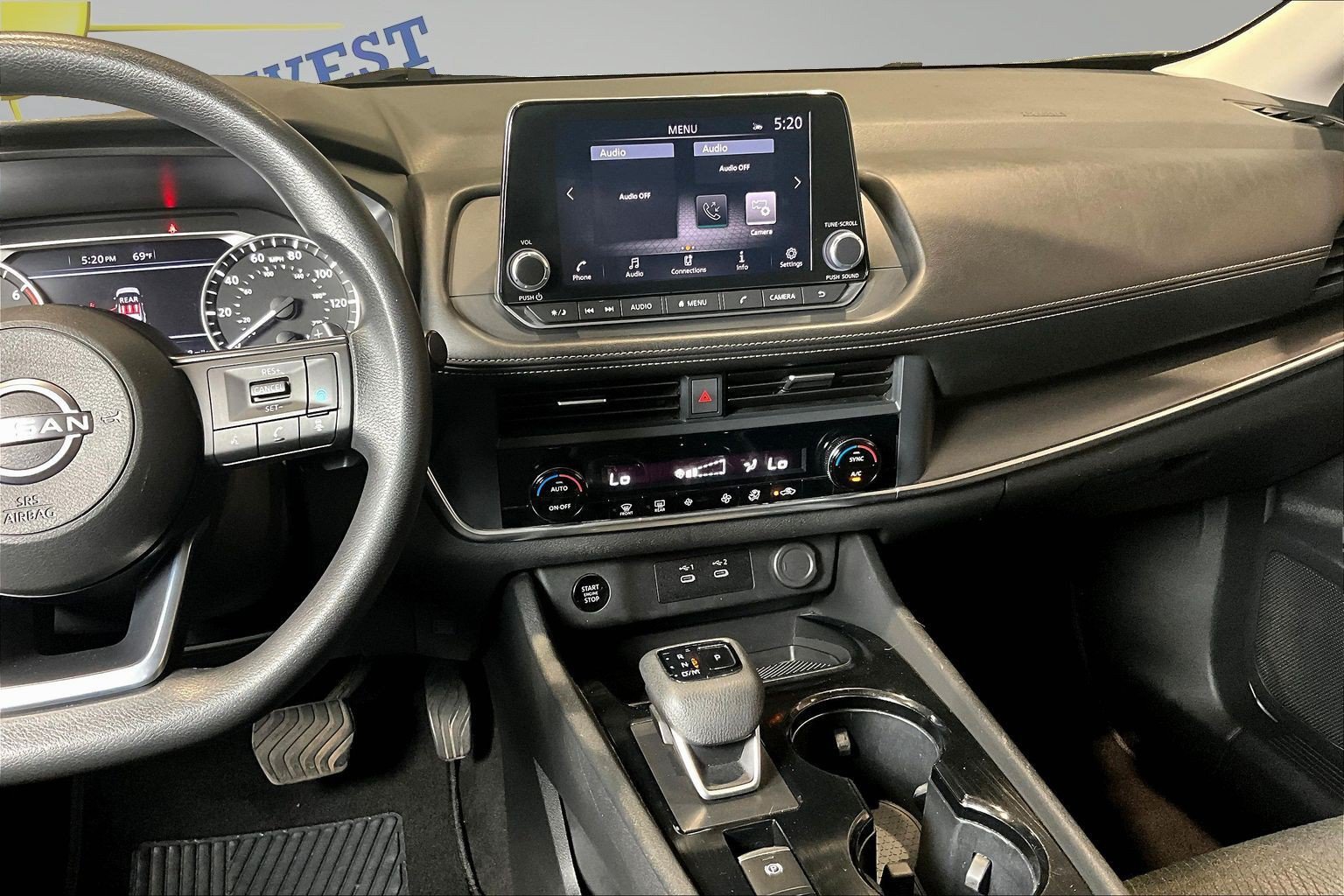 Used 2024 Nissan Rogue SV AWD/4WD image 10
