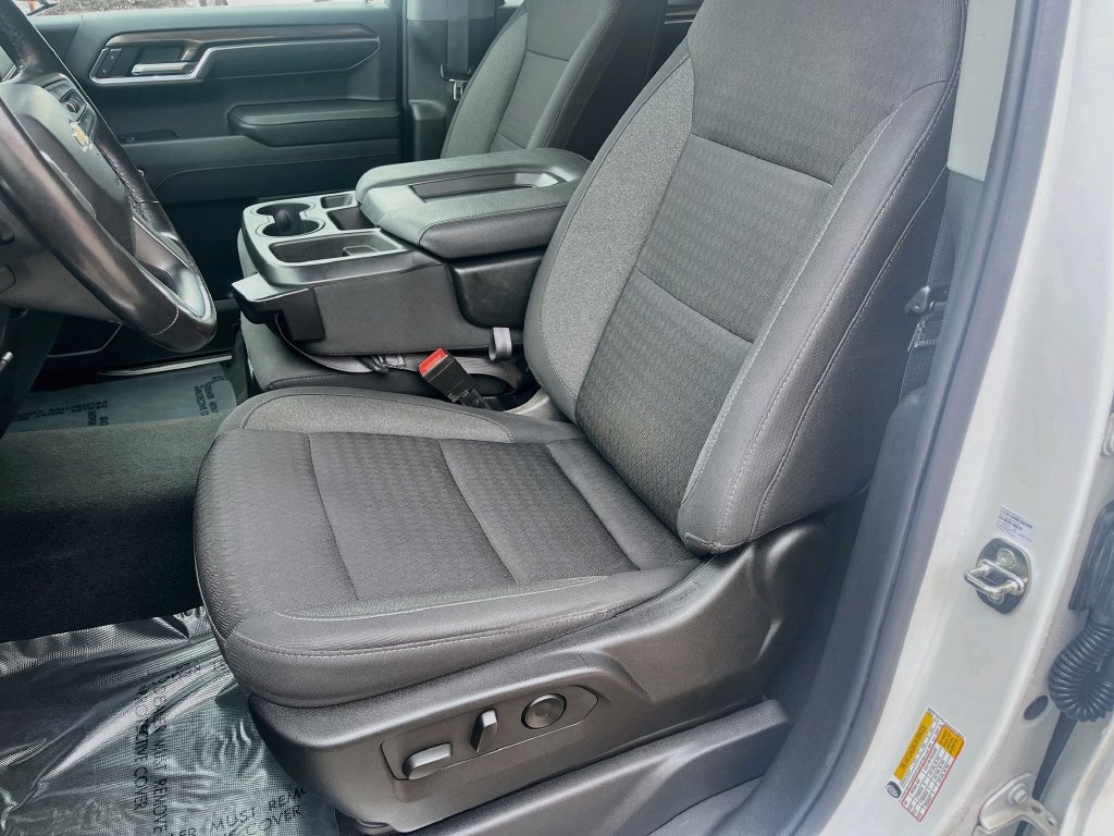 Used 2022 Chevrolet Silverado 1500 LT AWD/4WD image 20