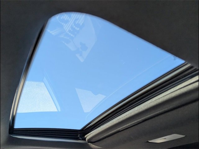 Used 2024 Toyota Corolla Cross XSE w/ Convenience Package image 13