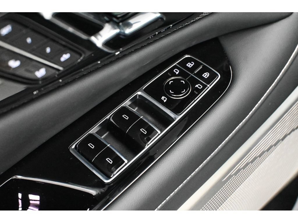 New 2026 Cadillac Optiq V w/ Carbon Fiber Package AWD/4WD image 18