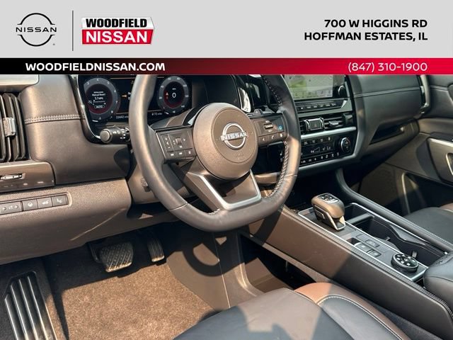 Certified 2024 Nissan Pathfinder Platinum w/ Lighting Package (N93) AWD/4WD image 35