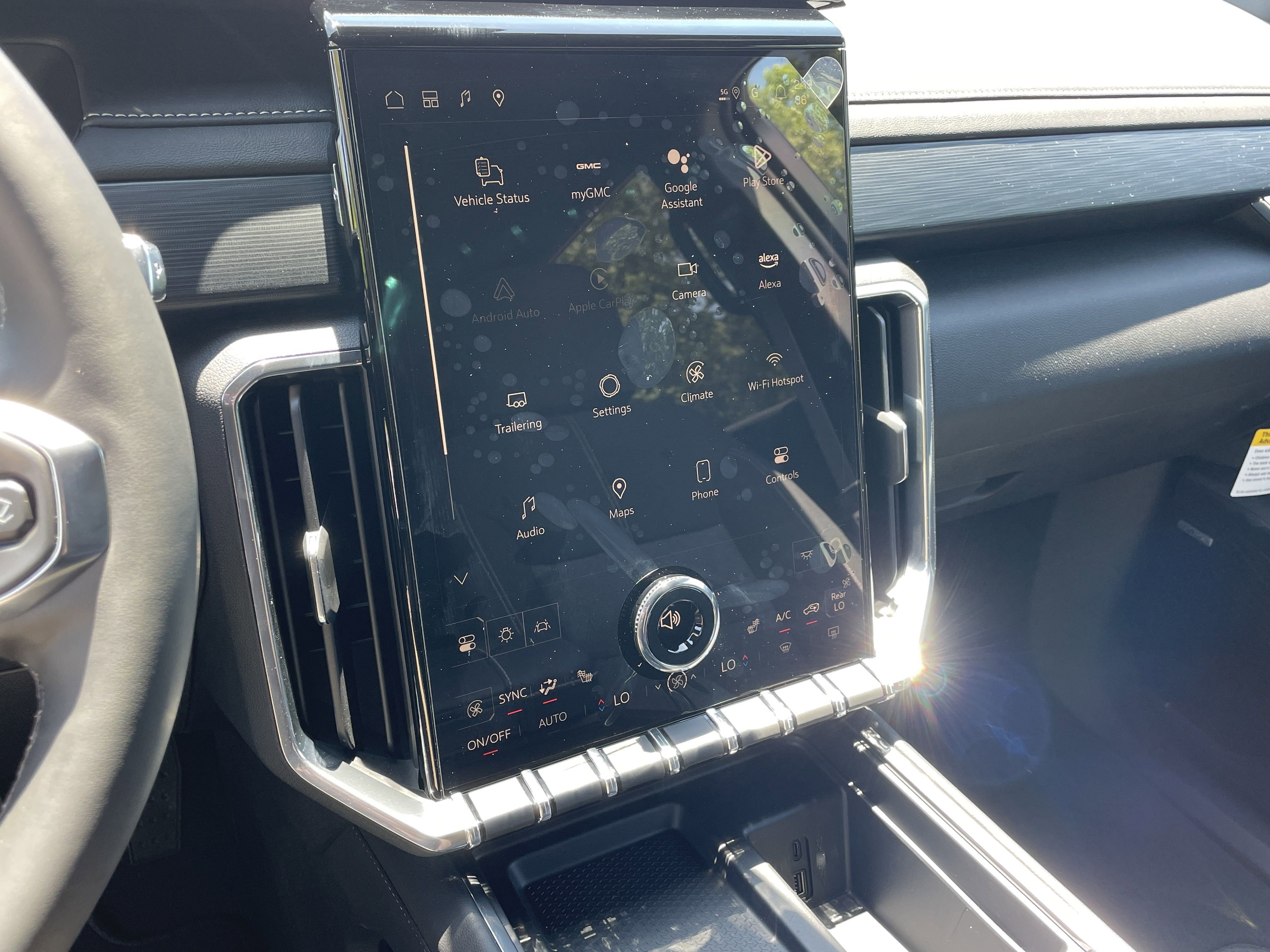 New 2025 GMC Acadia Elevation image 24