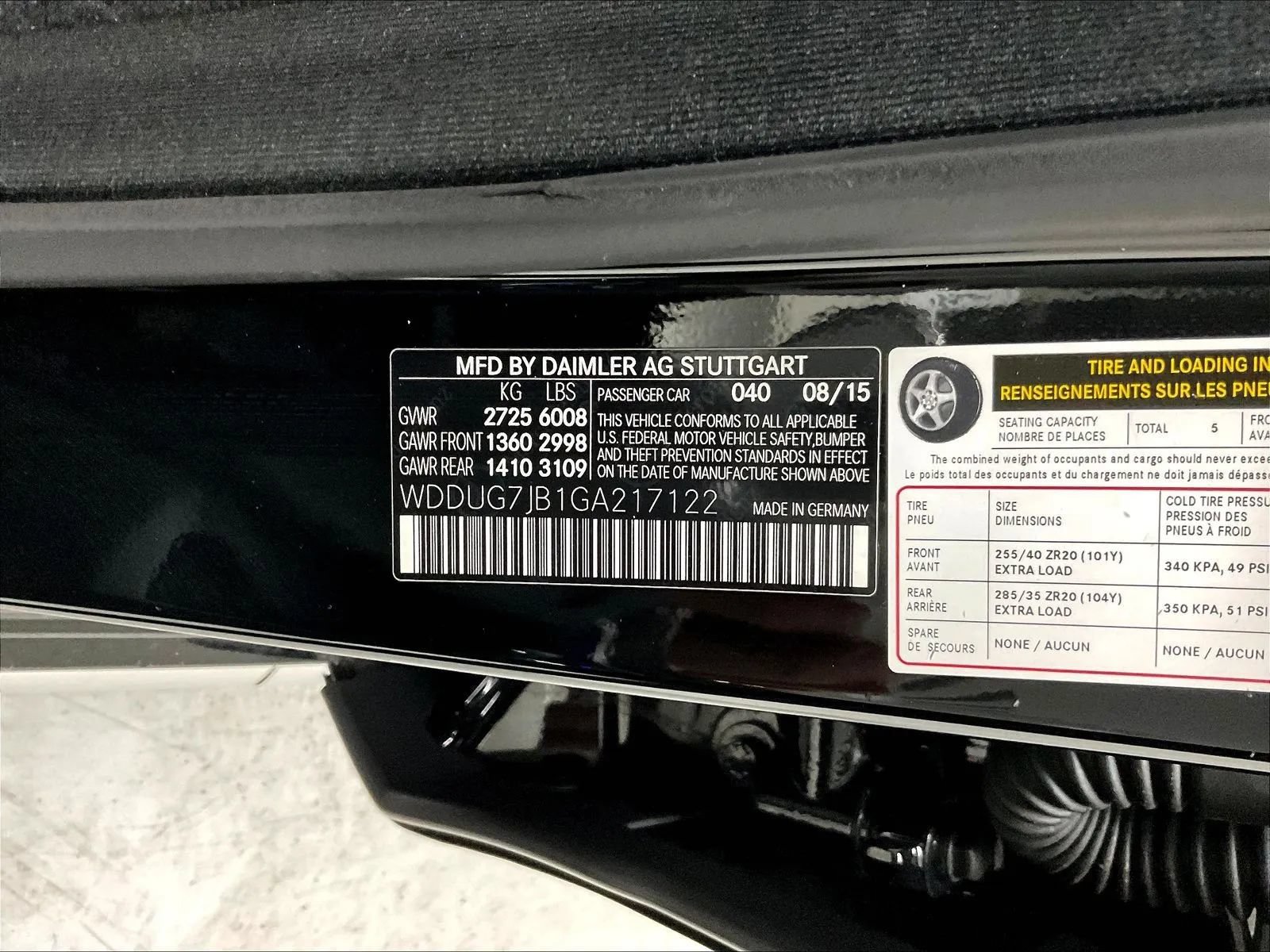 Used 2016 Mercedes-Benz S 63 AMG 4MATIC Sedan w/ Driver Assistance Package image 32