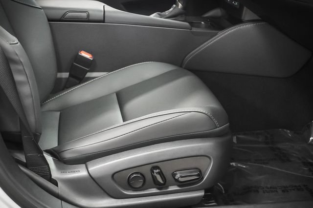 Certified 2025 Lexus ES 350 w/ Premium Package FWD image 25