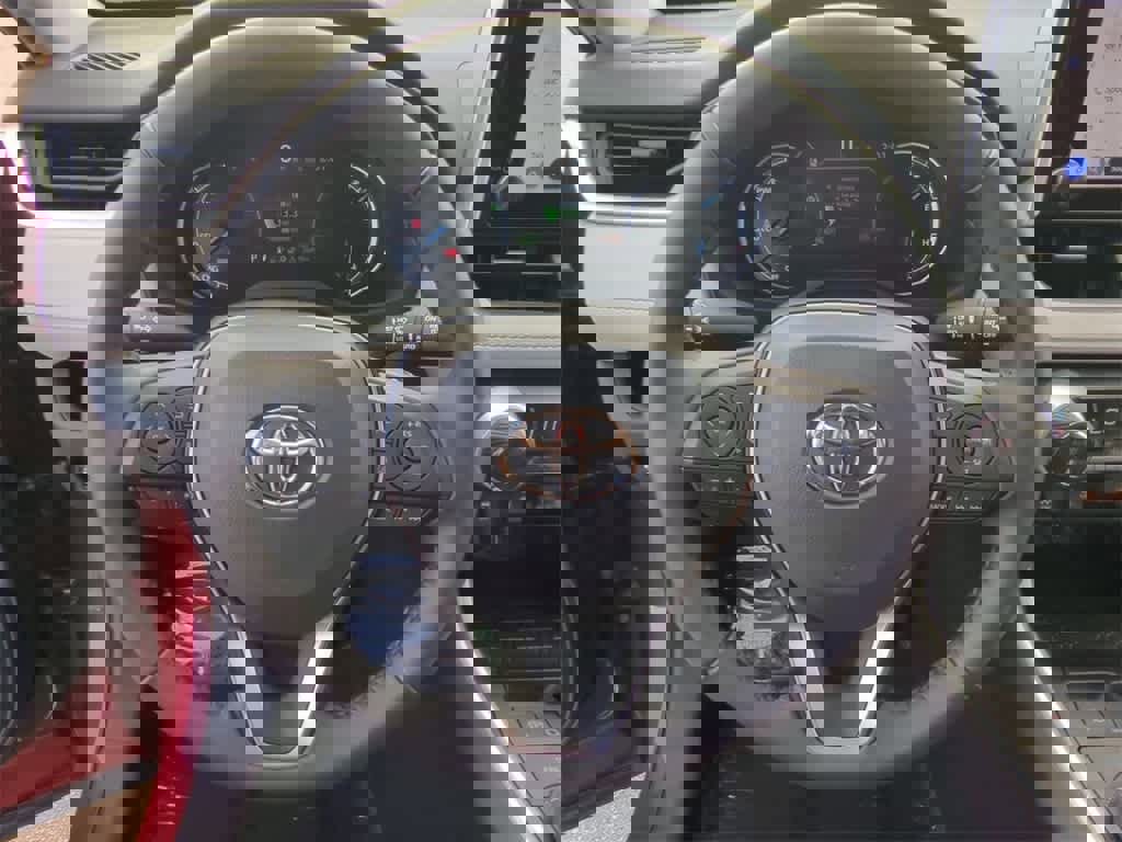 Used 2023 Toyota RAV4 XLE w/ Convenience Package image 21