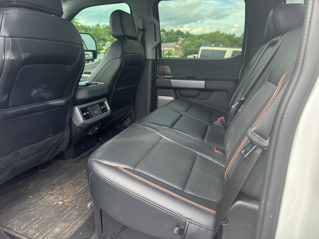 Used 2025 Ford F250 Lariat w/ Chrome Package AWD/4WD image 8