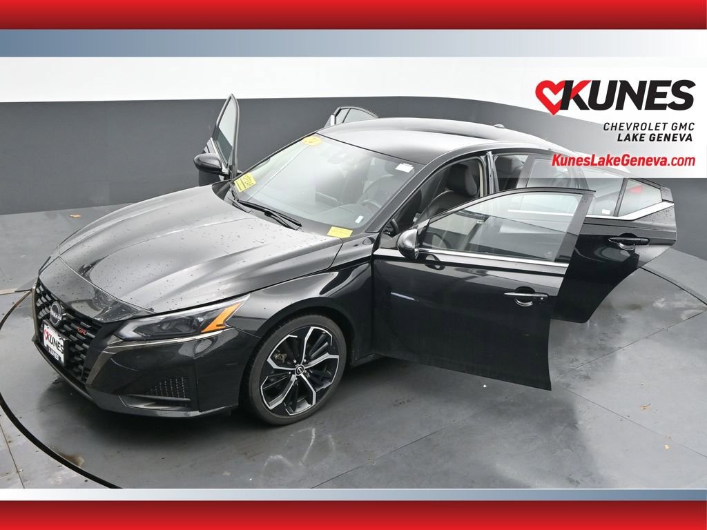 Used 2024 Nissan Altima 2.5 SR image 59