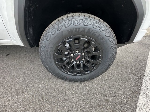 New 2026 GMC Canyon Elevation w/ Convenience Package image 3