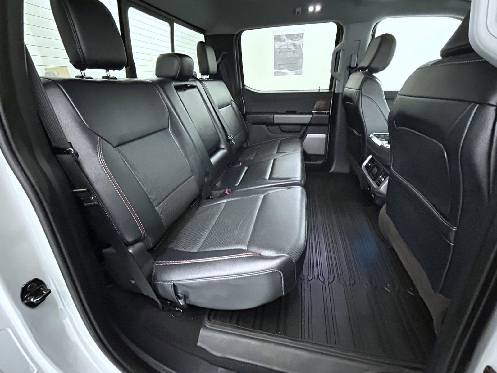 Used 2023 Ford F150 Lariat AWD/4WD image 18