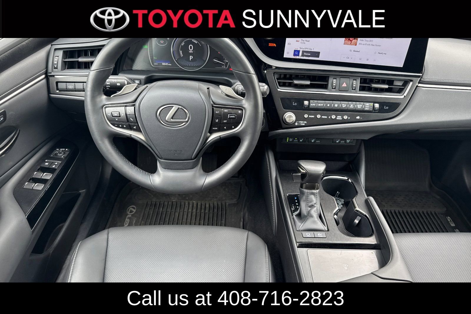 Used 2025 Lexus ES 300h w/ Premium Package image 18