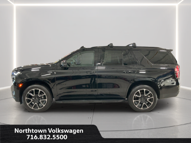 Used 2022 Chevrolet Tahoe RST w/ Luxury Package AWD/4WD image 2
