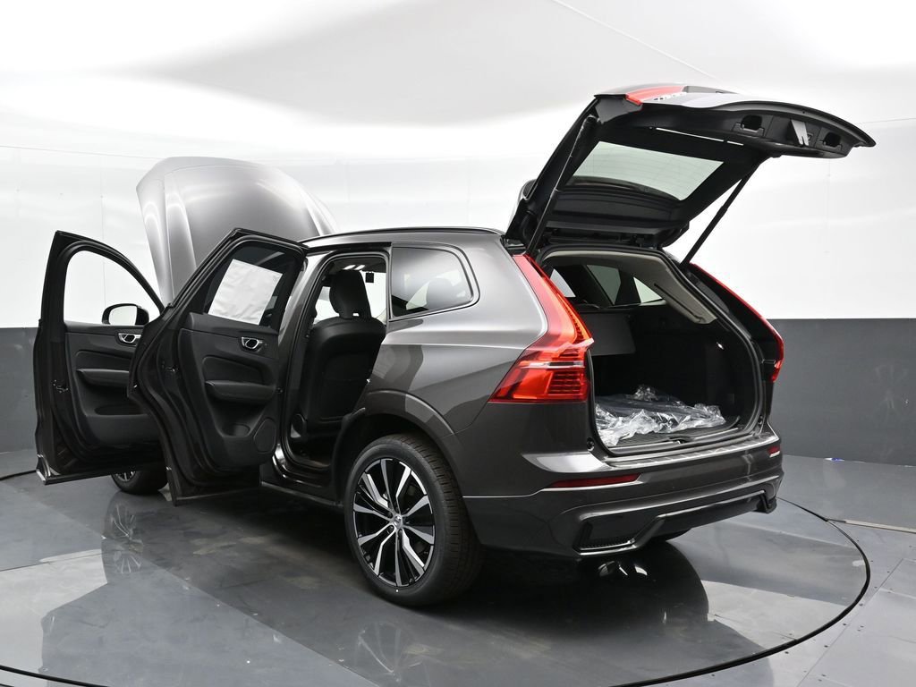 New 2025 Volvo XC60 B5 Plus w/ Protection Package Premier image 48