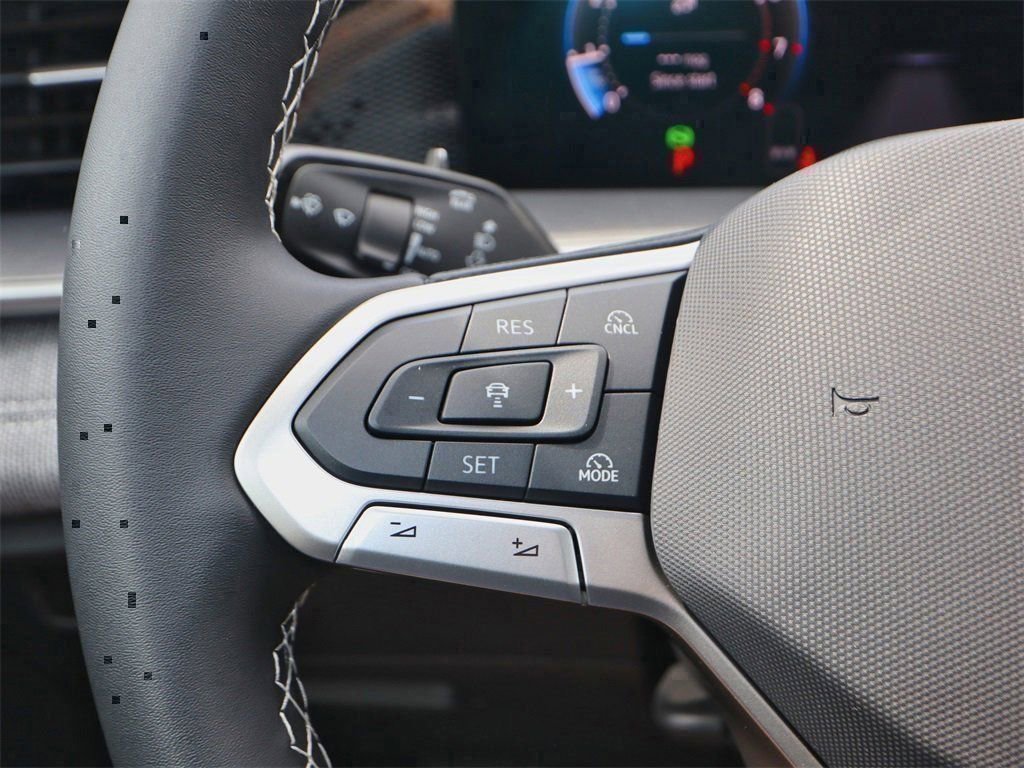 New 2025 Volkswagen Tiguan S AWD/4WD image 21