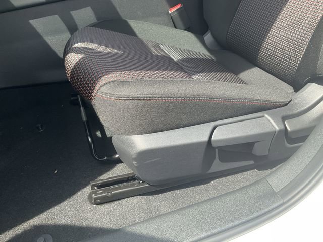 New 2026 Nissan Sentra SR w/ Floor Mat Package FWD image 26