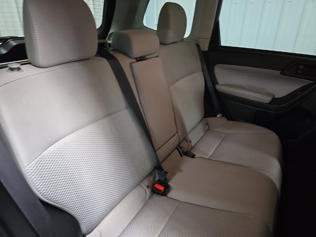 Used 2017 Subaru Forester 2.5i Premium w/ All-Weather Package AWD/4WD image 19