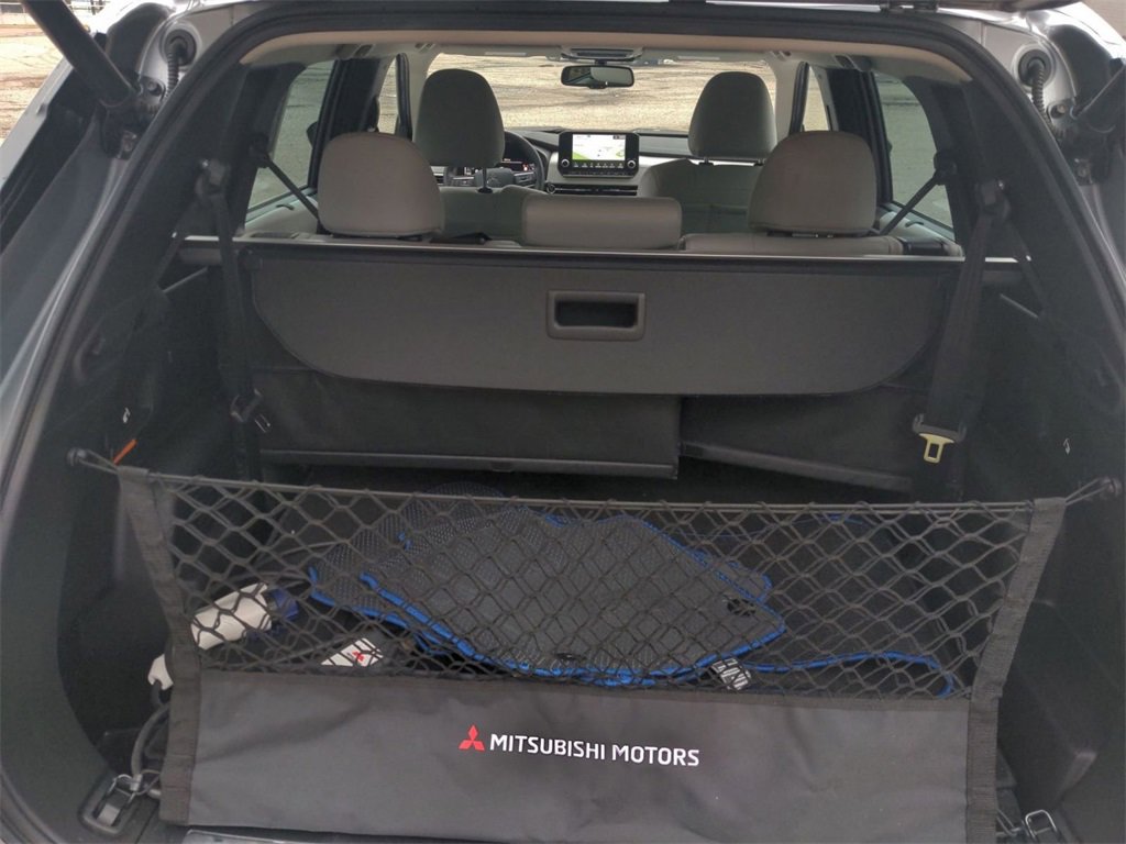 Used 2023 Mitsubishi Outlander SEL 40th Anniversary image 27