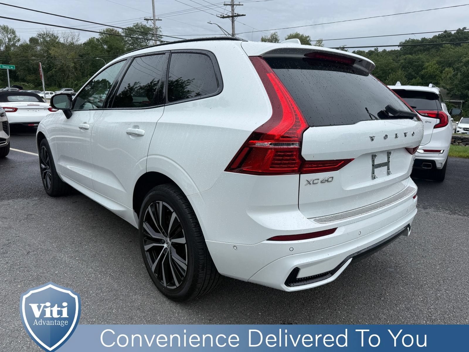 Used 2024 Volvo XC60 B5 Plus w/ Protection Package Premier AWD/4WD image 6