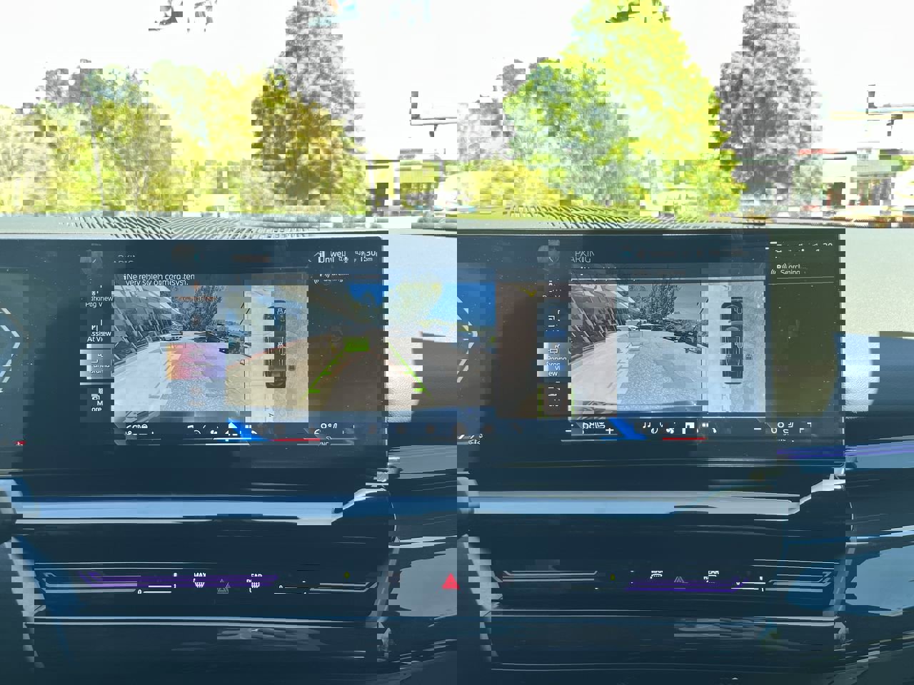 Certified 2025 BMW 530i w/ Premium Package image 25