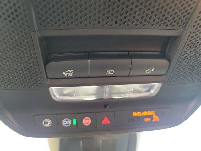 Used 2025 Chevrolet Equinox LT w/ Safety and Technology Package image 30