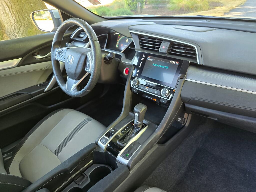 Used 2017 Honda Civic EX-T image 11