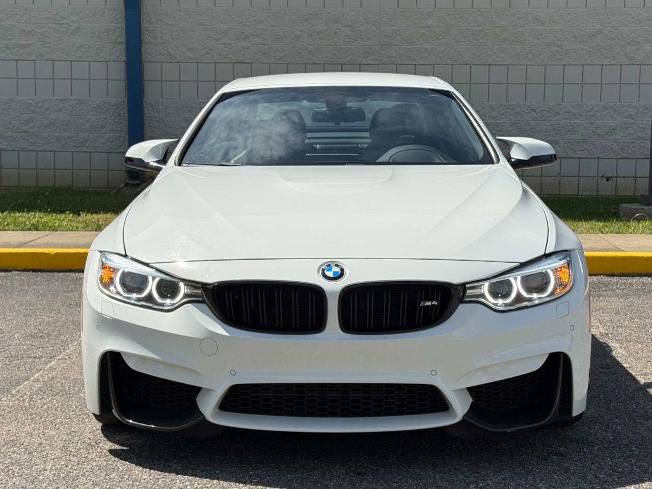 Used 2017 BMW M4 Convertible RWD image 2