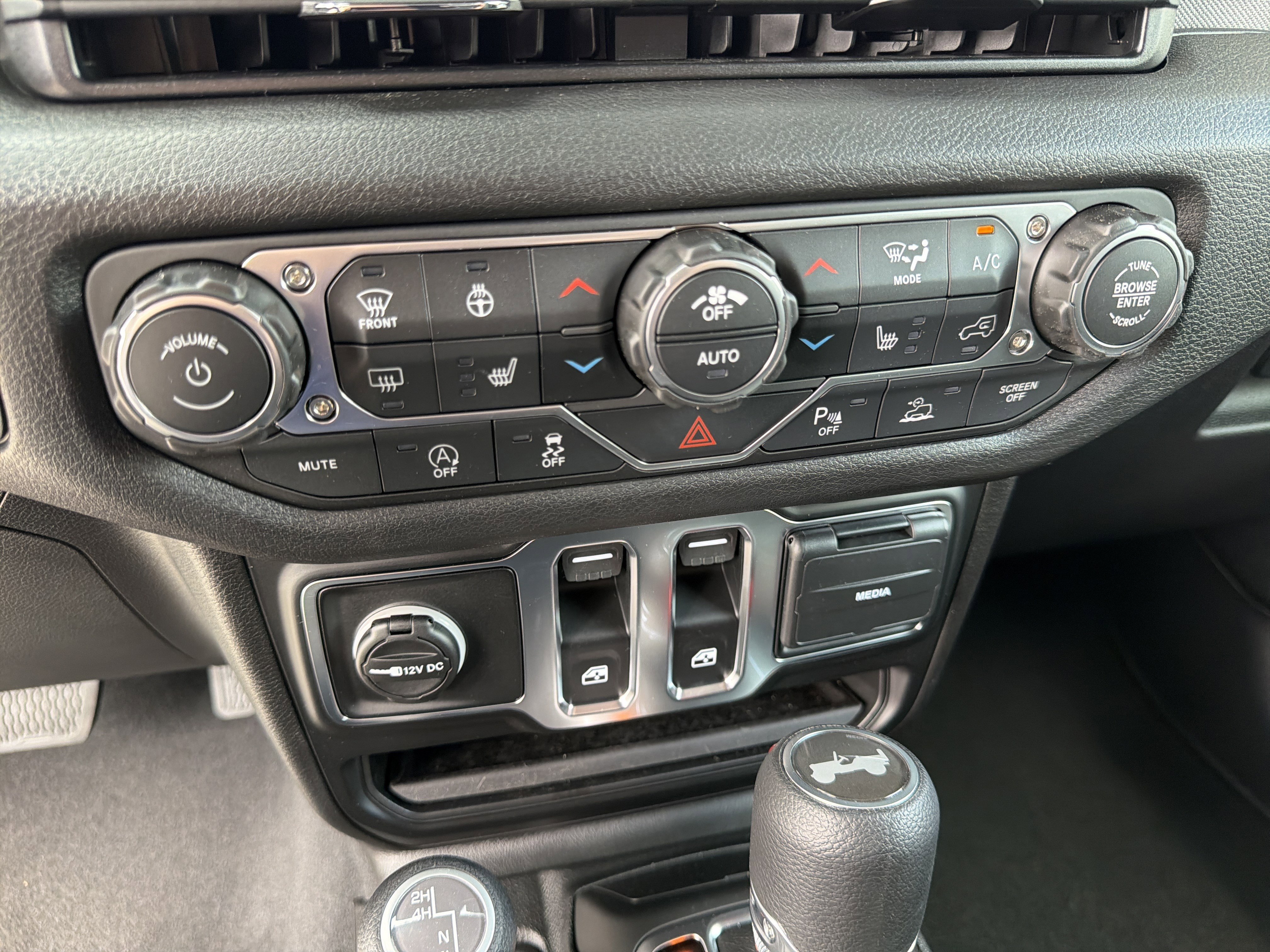 New 2026 Jeep Wrangler Sport S AWD/4WD image 31