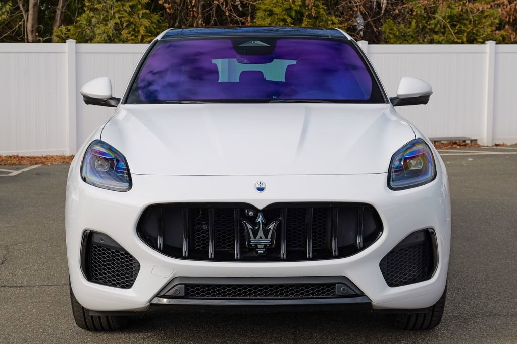 Certified 2023 Maserati Grecale Modena image 2