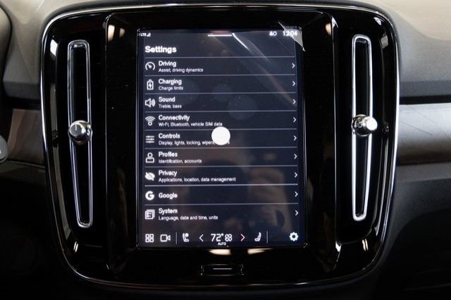 New 2025 Volvo EX40 Core w/ Climate Package image 8