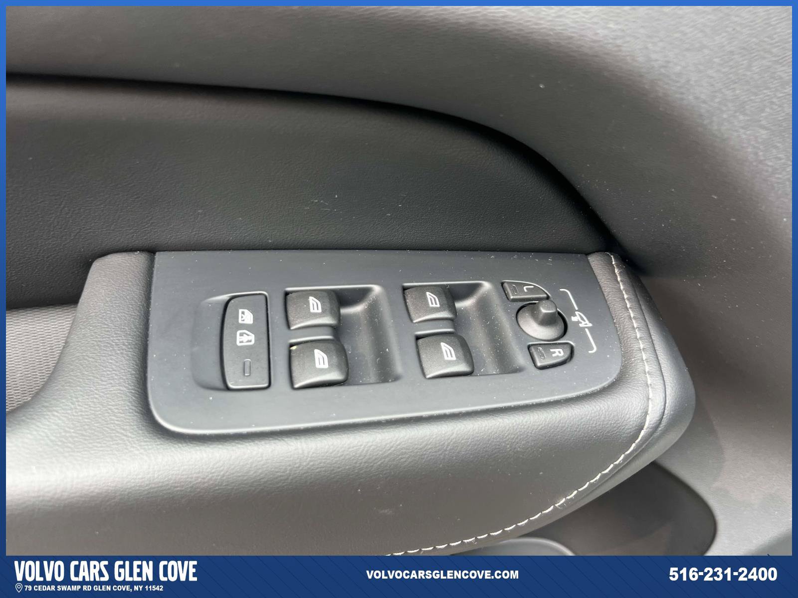 Used 2024 Volvo XC60 T8 Ultimate w/ Protection Package Premier AWD/4WD image 17