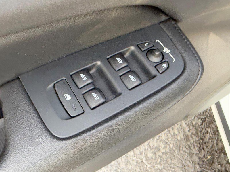 Certified 2024 Volvo S60 B5 Core image 15