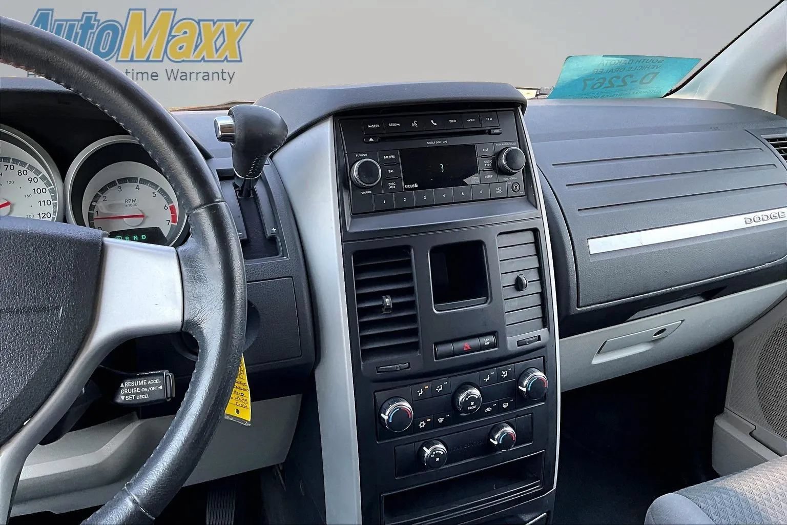 Used 2010 Dodge Grand Caravan Hero w/ Popular Equipment Group FWD image 9