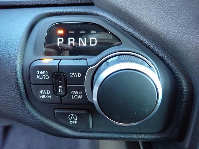 New 2026 RAM 1500 4x4 Crew Cab image 18