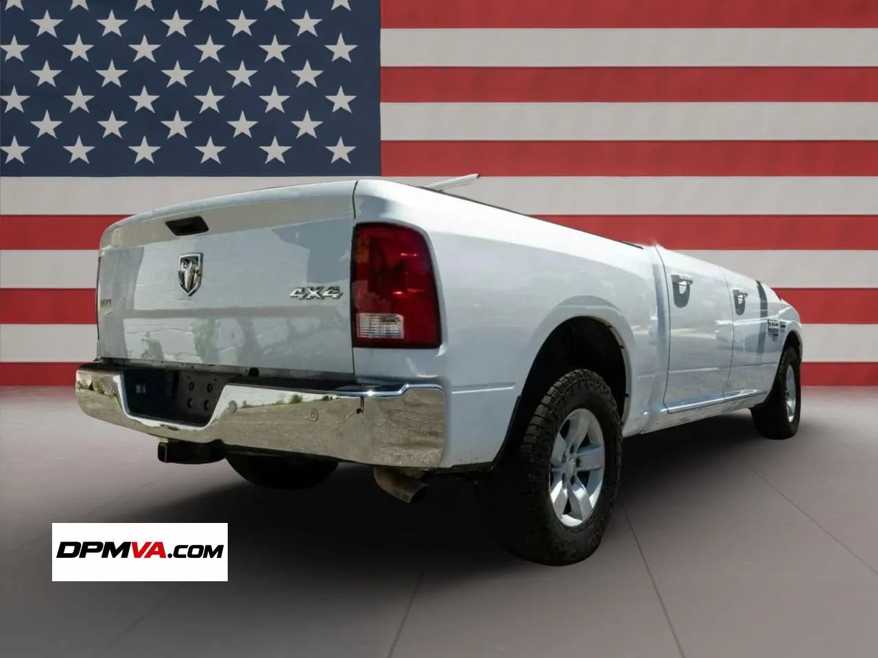 Used 2019 RAM 1500 Classic SLT w/ Protection Group AWD/4WD image 3