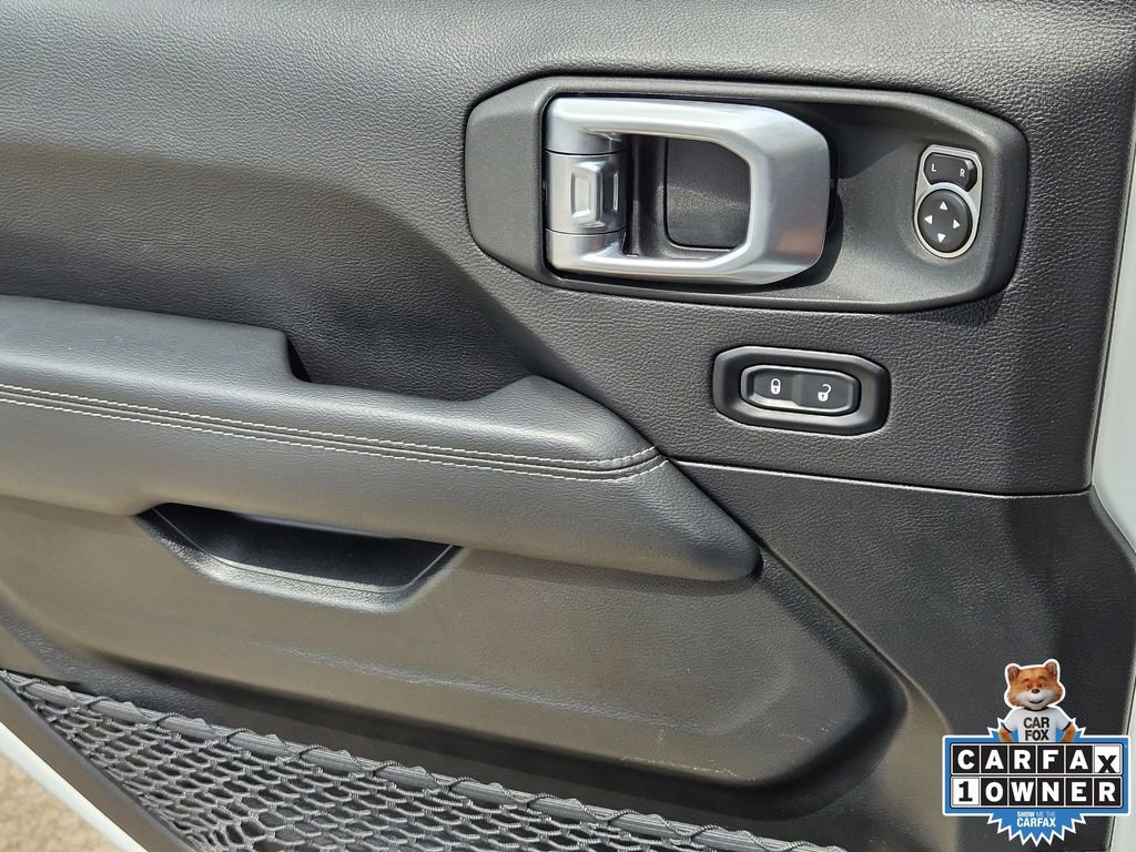 Used 2022 Jeep Wrangler Unlimited Sahara w/ Cold Weather Group image 21