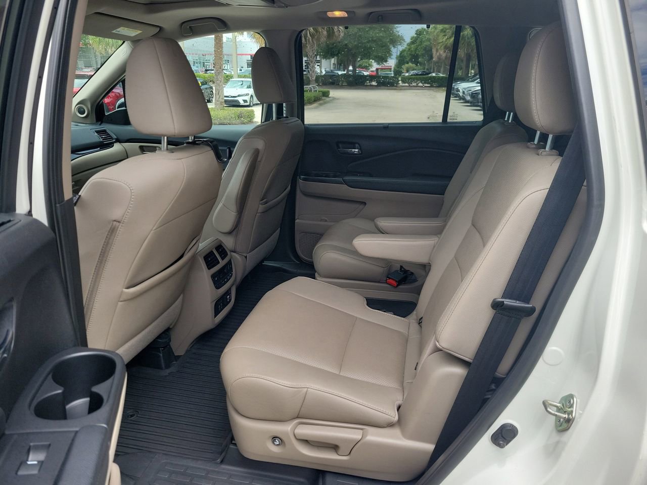 Used 2019 Honda Pilot Elite image 11