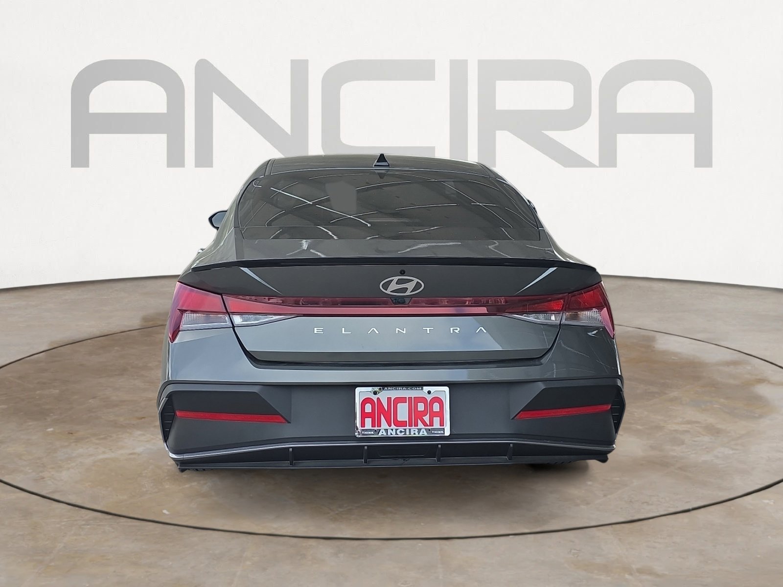 Used 2025 Hyundai Elantra Sport image 7