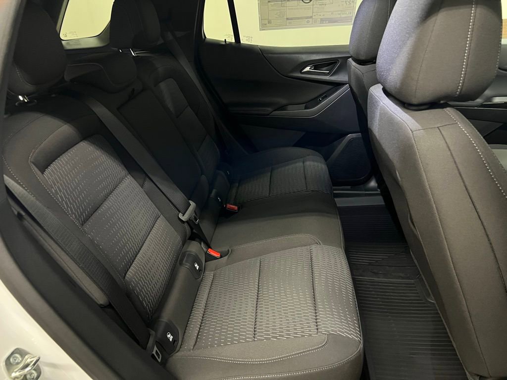 New 2026 Chevrolet Equinox LT image 27