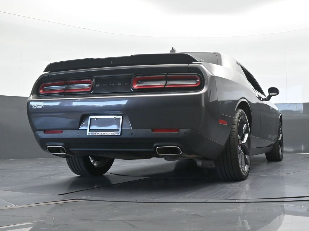 Used 2022 Dodge Challenger SXT w/ Driver Convenience Group RWD image 49