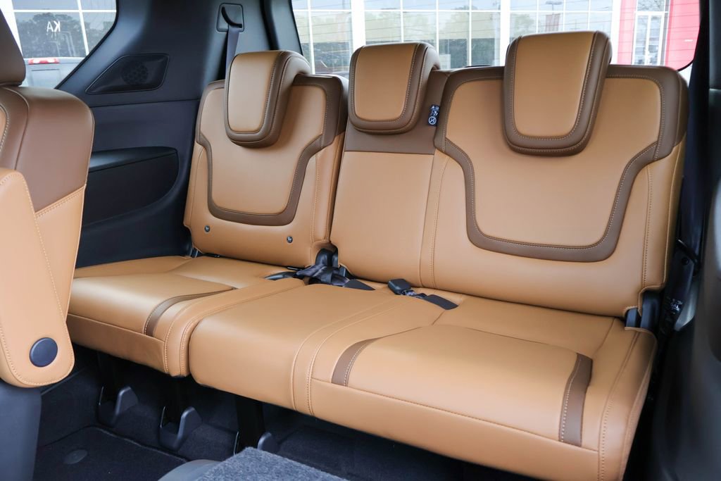 New 2026 Nissan Armada SL image 9