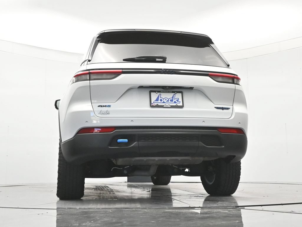 Used 2023 Jeep Grand Cherokee Trailhawk w/ Advanced Protech Group II AWD/4WD image 42