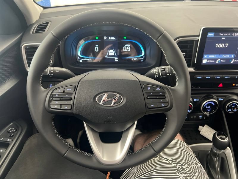 New 2026 Hyundai Venue SEL FWD image 22
