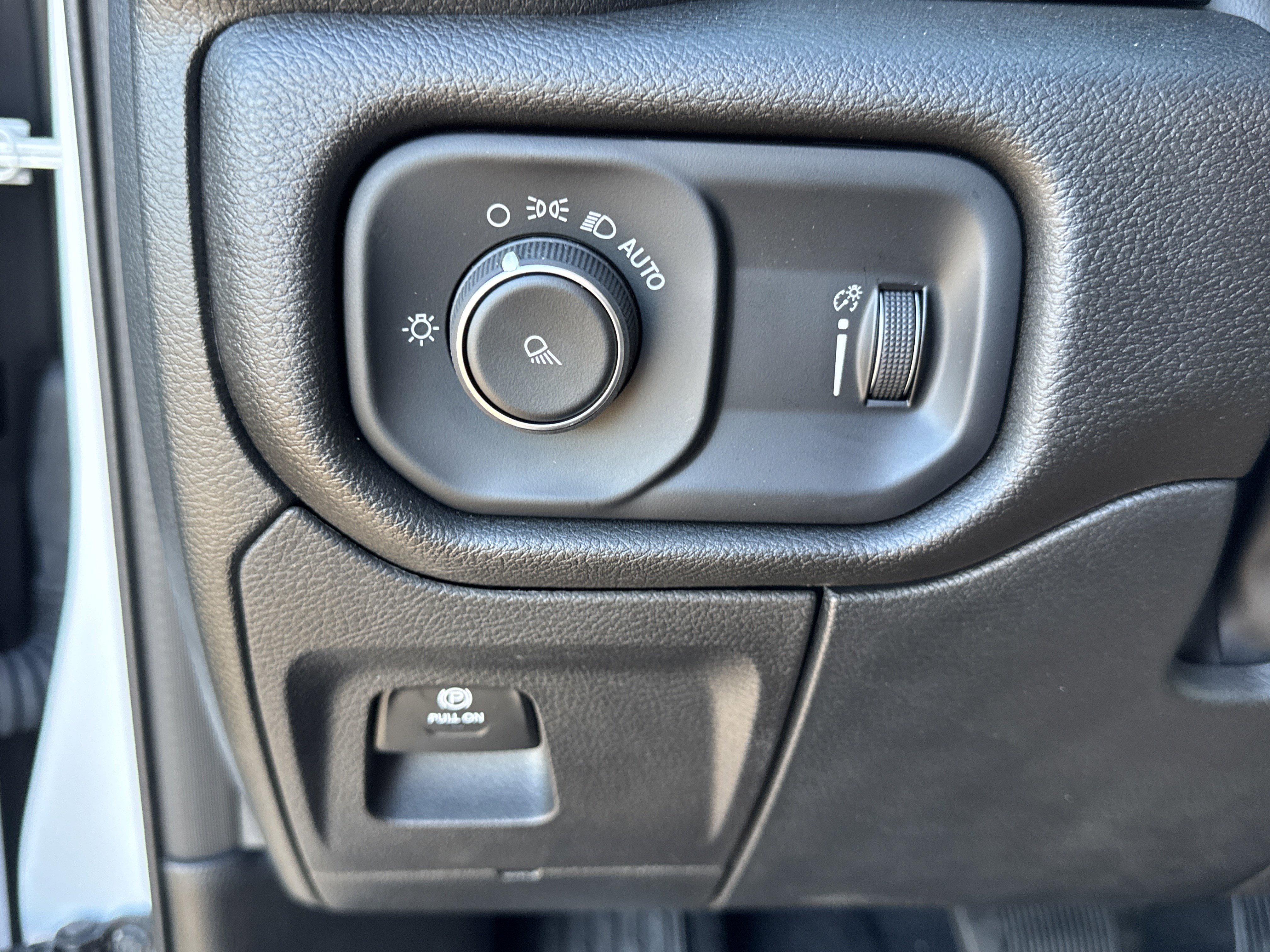 New 2026 RAM 1500 Tradesman image 32