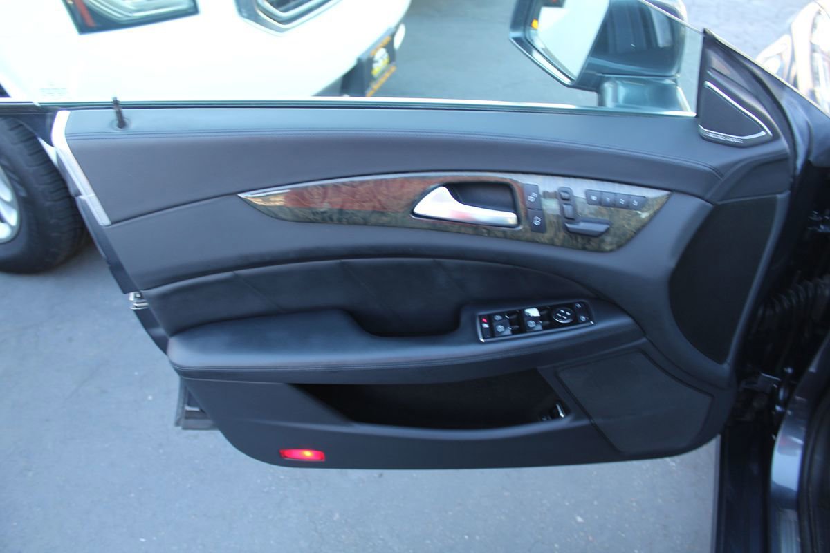 Used 2013 Mercedes-Benz CLS 550 image 17